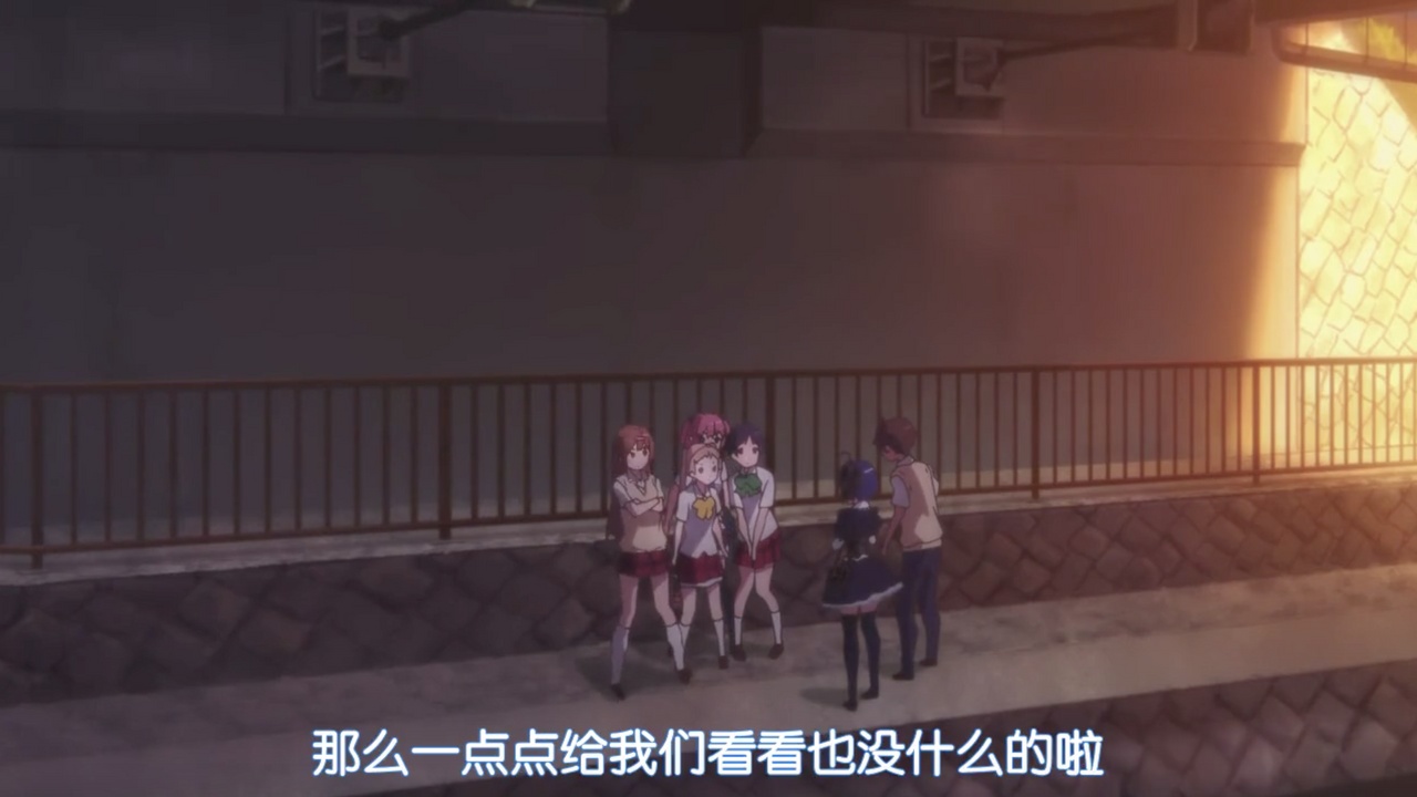 那么一点点给我们看看也没什么的啦